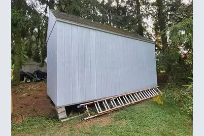 209 Baxter Lane, Center Township, PA 16001 - Photo 9