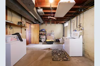 2046 Pioneer Ave, Pittsburgh, PA 15226 - Photo 15