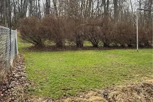 270 Broadlawn Dr, Elizabeth Twp/Boro, PA 15037 - Photo 11