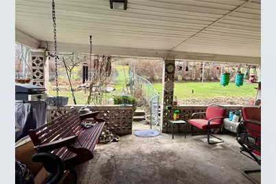 270 Broadlawn Dr, Elizabeth Twp/Boro, PA 15037 - Photo 7