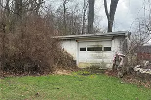 270 Broadlawn Dr, Elizabeth Twp/Boro, PA 15037 - Photo 13