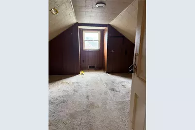 270 Broadlawn Dr, Elizabeth Twp/Boro, PA 15037 - Photo 17