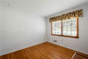 2611 Autumnwood Dr, Pittsburgh, PA 15116 - Photo 19