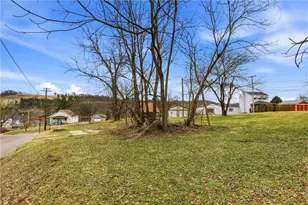 811 Wall St, North Fayette, PA 15057 - Photo 3