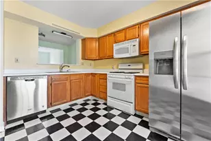 1317 Meadowbrook Dr, North Strabane, PA 15317 - Photo 13