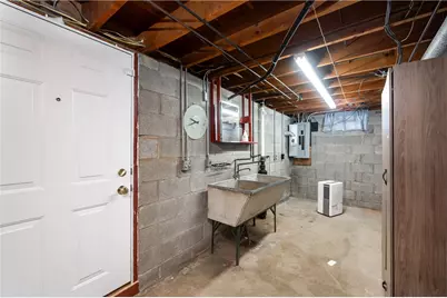 695 Crowder Ave, Sharon, PA 16146 - Photo 31