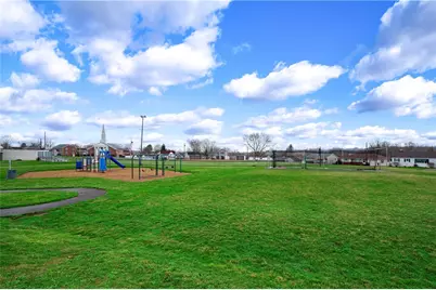 695 Crowder Ave, Sharon, PA 16146 - Photo 33