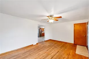 695 Crowder Ave, Sharon, PA 16146 - Photo 11