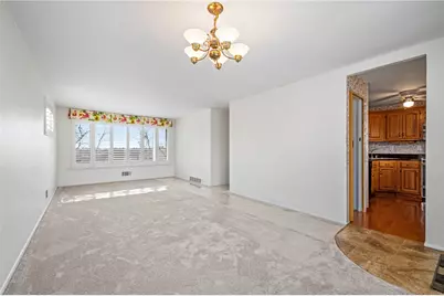 319 Ilex Dr, Ross Twp, PA 15237 - Photo 7