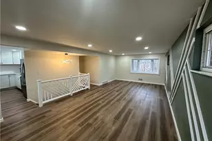 425 Fieldstone Dr, Monroeville, PA 15146 - Photo 5