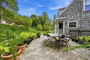 52 Newgate Rd, Kilbuck Twp, PA 15202 - Photo 3