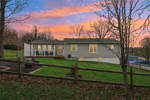 9 Rose St, North Strabane, PA 15330 - Photo 3