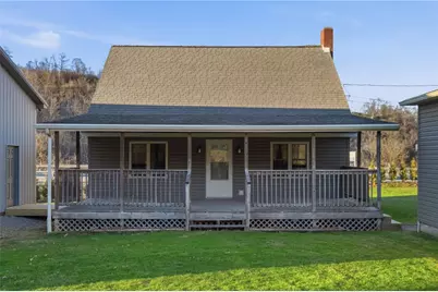 168 Old Route 422, West Franklin, PA 16262 - Photo 1