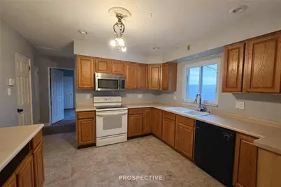 227 Thornwood Dr, Canonsburg, PA 15317 - Photo 3