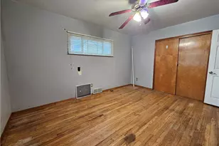 227 Thornwood Dr, Canonsburg, PA 15317 - Photo 9