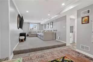 2026 Oriole Dr, Hopewell Township, PA 15001 - Photo 13