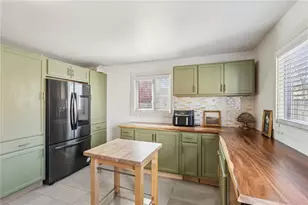 1619 Manhattan St, Pittsburgh, PA 15233 - Photo 11