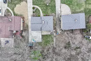 4798 Oakridge Dr, Pittsburgh, PA 15227 - Photo 31