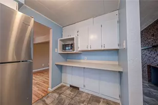 4798 Oakridge Dr, Pittsburgh, PA 15227 - Photo 9