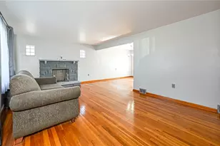 301 W 12th St, Donora, PA 15033 - Photo 3