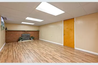 301 W 12th St, Donora, PA 15033 - Photo 25