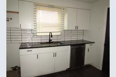 1414 Avon Place, Blackridge, PA 15221 - Photo 15