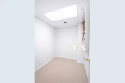 235 Longfellow Street, Vandergrift, PA 15690 - Photo 3