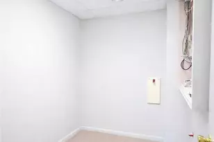 235 Longfellow St, Vandergrift, PA 15690 - Photo 3