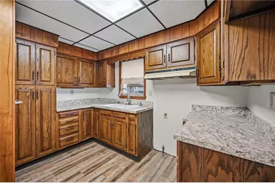 564 Spruce Ave, Sharon, PA 16146 - Photo 15