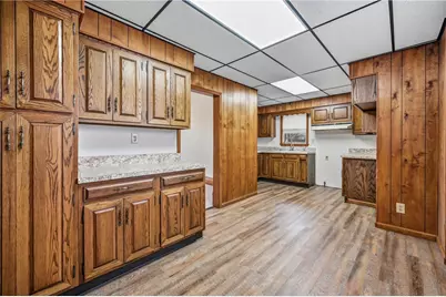 564 Spruce Ave, Sharon, PA 16146 - Photo 13