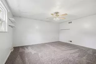 649 Rolling Green Dr, Bethel Park, PA 15102 - Photo 23