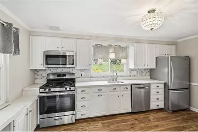 649 Rolling Green Dr, Bethel Park, PA 15102 - Photo 13