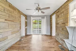 649 Rolling Green Dr, Bethel Park, PA 15102 - Photo 17