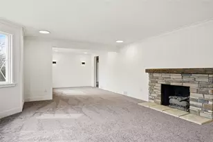 649 Rolling Green Dr, Bethel Park, PA 15102 - Photo 7