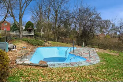 649 Rolling Green Dr, Bethel Park, PA 15102 - Photo 47