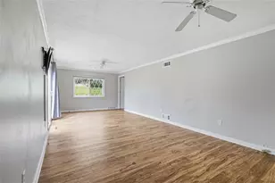 649 Rolling Green Dr, Bethel Park, PA 15102 - Photo 19