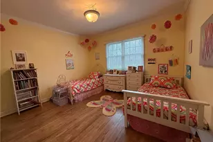 227 Edelweiss Dr, Pittsburgh, PA 15090 - Photo 11