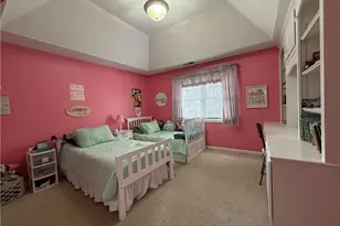 227 Edelweiss Dr, Pittsburgh, PA 15090 - Photo 33