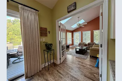 227 Edelweiss Dr, Pittsburgh, PA 15090 - Photo 19