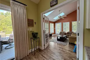 227 Edelweiss Dr, Pittsburgh, PA 15090 - Photo 19