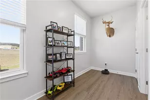 408 Scharberry Ln, Mars, PA 16046 - Photo 19