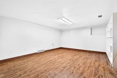 1443 Stoltz Rd, Bethel Park, PA 15102 - Photo 23