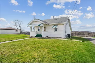 363 Oak Spring Rd, Chartiers, PA 15317 - Photo 1