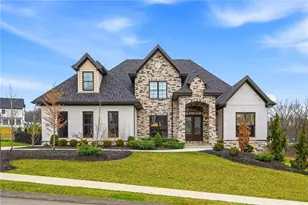 2002 Mallard Ln, Marshall, PA 15005 - Photo 1