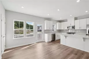 414 Nolan Cir, Cranberry Township, PA 16066 - Photo 13