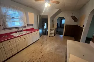 22 Union St, Greenville Boro, PA 16125 - Photo 5