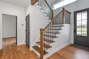 1773 Locust Rd, Pittsburgh, PA 15143 - Photo 3