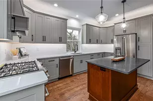 1773 Locust Rd, Pittsburgh, PA 15143 - Photo 7