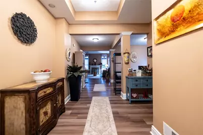 302 Mackenzie Ln, Ross Twp, PA 15229 - Photo 3