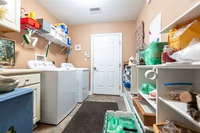 302 Mackenzie Ln, Ross Twp, PA 15229 - Photo 21